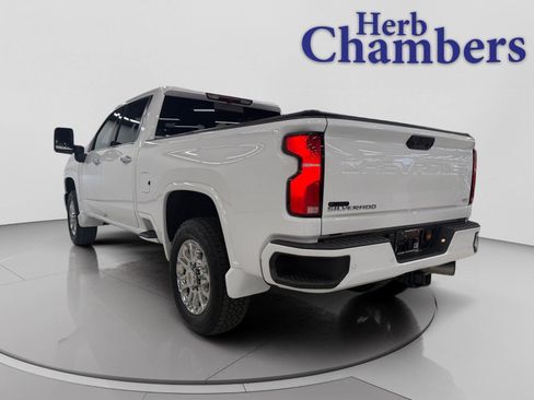 Used 2025 Chevrolet Silverado 2500 LTZ w/ Z71 Chrome Sport Edition image 3