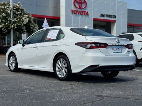 Used 2024 Toyota Camry LE w/ Convenience Package FWD image 9