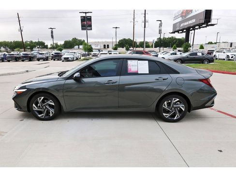 Certified 2025 Hyundai Elantra Sport FWD image 5