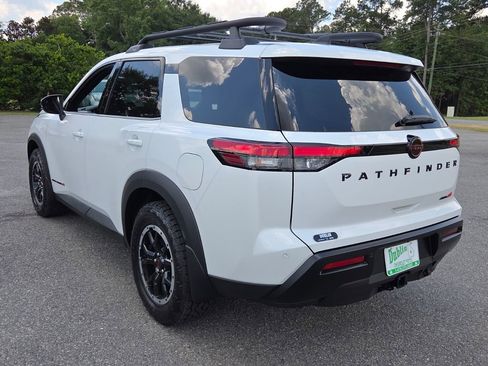 New 2026 Nissan Pathfinder Rock Creek AWD/4WD image 8