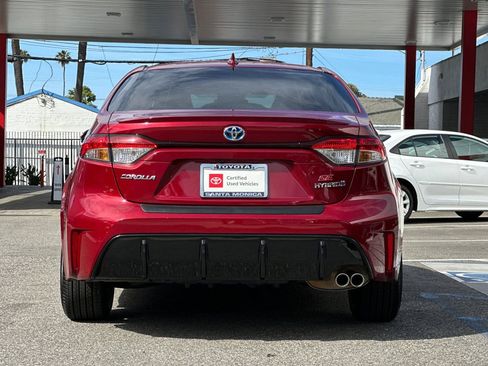 Used 2024 Toyota Corolla SE w/ SE Package FWD image 5