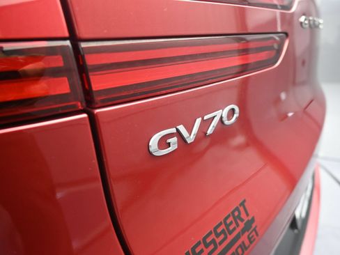 Used 2022 Genesis GV70 3.5T Sport w/ Sport Prestige Package AWD/4WD image 46