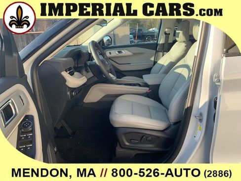 New 2026 Ford Explorer Active w/ Active Comfort Package image 27