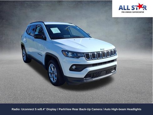 Used 2025 Jeep Compass Latitude AWD/4WD image 1