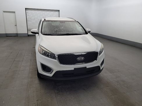 Used 2016 Kia Sorento AWD w/ LX Convenience Package image 14