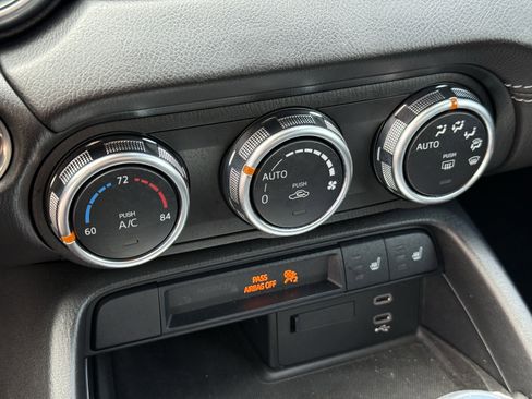 Used 2024 MAZDA MX-5 Miata Grand Touring w/ Appearance Package image 21