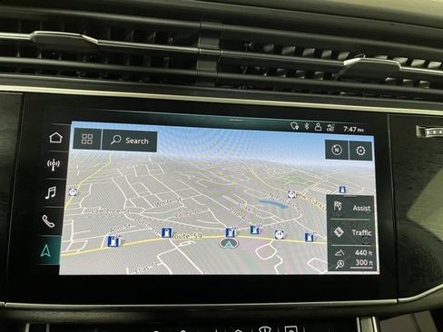 Used 2020 Audi Q8 Prestige w/ Prestige Package image 16