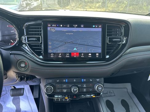 Used 2023 Dodge Durango GT image 31