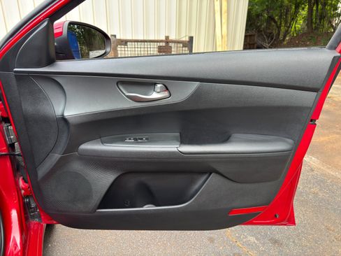 Used 2021 Kia Forte LXS FWD image 35