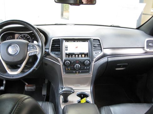 Used 2014 Jeep Grand Cherokee Limited w/ Trailer Tow Group IV AWD/4WD image 34