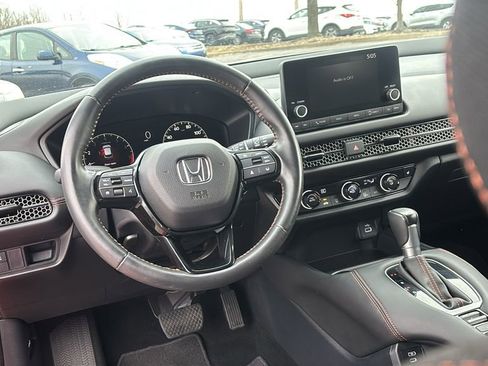 Used 2025 Honda HR-V Sport image 13