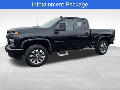 Used 2021 Chevrolet Silverado 2500 Custom w/ Custom Value Package image 9
