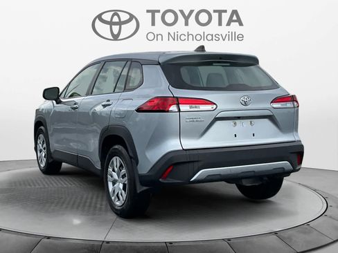 Used 2023 Toyota Corolla Cross L FWD image 3