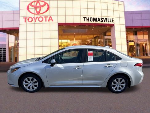 New 2025 Toyota Corolla LE image 8