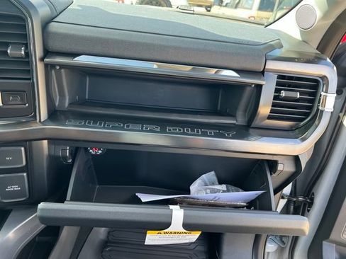 New 2026 Ford F250 Lariat w/ Black Appearance Package AWD/4WD image 28