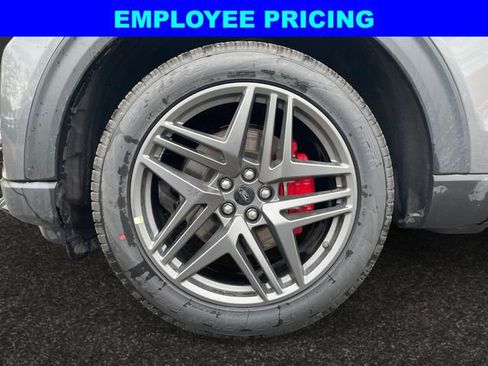 New 2026 Ford Explorer ST-Line w/ ST-Line Street Pack AWD/4WD image 14