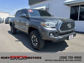 Used 2018 Toyota Tacoma TRD Off-Road w/ Technology Package AWD/4WD video 1