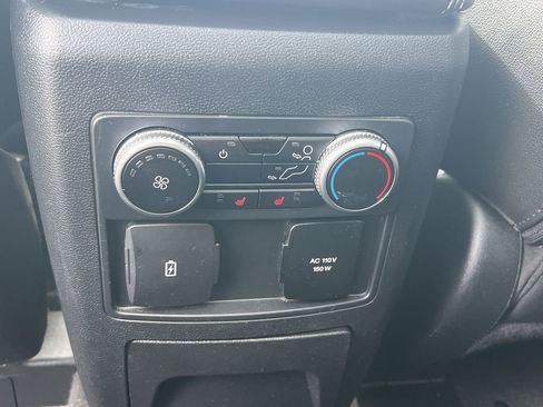 Used 2022 Ford Explorer Limited w/ Equipment Group 301A image 20