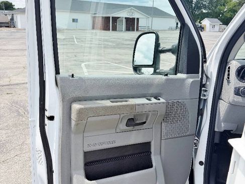 Used 2021 Ford E-350 and Econoline 350 Super Duty w/ Power Windows & Locks Group RWD image 9