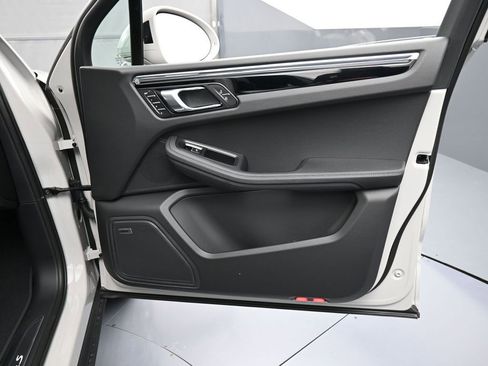 New 2026 Porsche Macan S AWD/4WD image 29