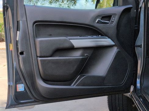 Used 2020 Chevrolet Colorado LT image 8