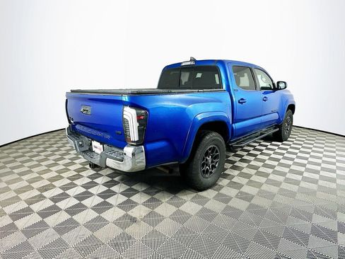 Used 2018 Toyota Tacoma SR5 image 10