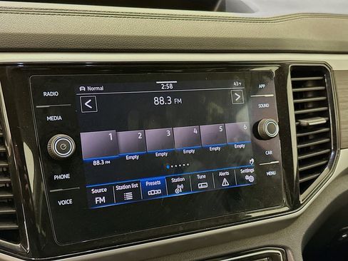 Used 2022 Volkswagen Atlas SE image 21