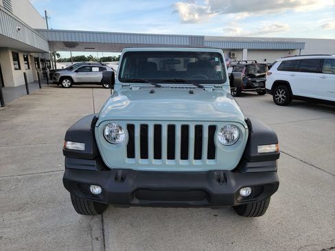 Used 2023 Jeep Wrangler Sport AWD/4WD image 8