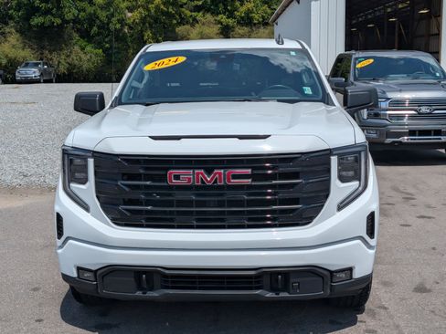 Used 2024 GMC Sierra 1500 Elevation AWD/4WD image 2