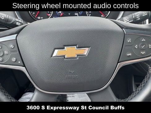 Used 2023 Chevrolet Traverse Premier AWD/4WD image 21