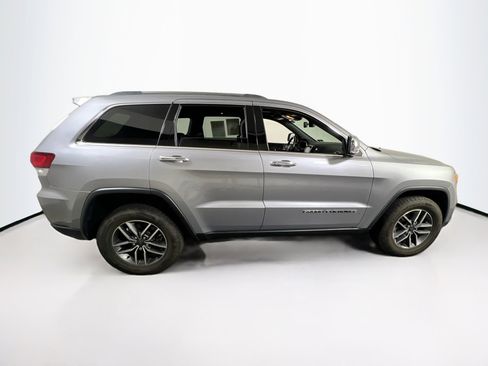 Used 2021 Jeep Grand Cherokee Limited image 4