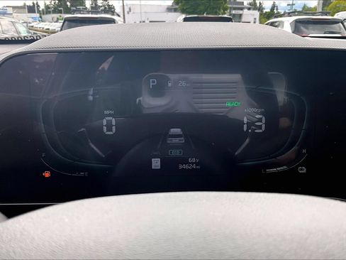 Used 2023 Kia Niro EX FWD image 13