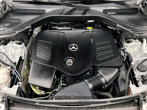 Certified 2026 Mercedes-Benz GLC 300 4MATIC image 9