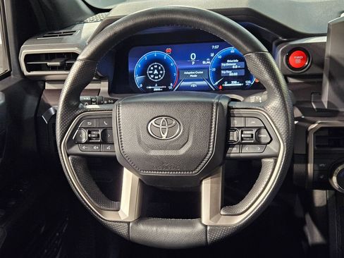 Used 2025 Toyota 4Runner TRD Off-Road AWD/4WD image 26