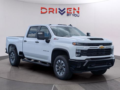 New 2026 Chevrolet Silverado 2500 Custom w/ Custom Value Package AWD/4WD image 7