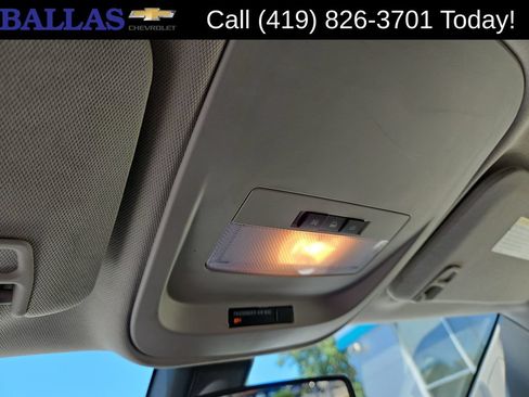 Used 2017 Chevrolet Colorado W/T RWD image 18