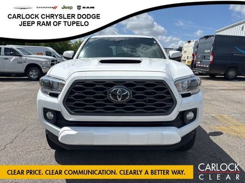 Used 2021 Toyota Tacoma TRD Sport RWD image 3