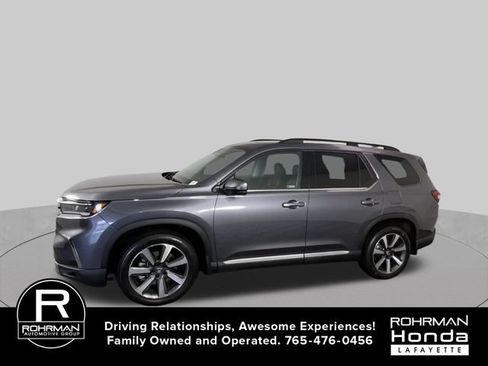Used 2024 Honda Pilot Touring image 5