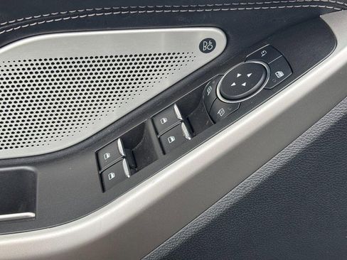 Used 2023 Ford Explorer Limited w/ Limited Technology Package image 18