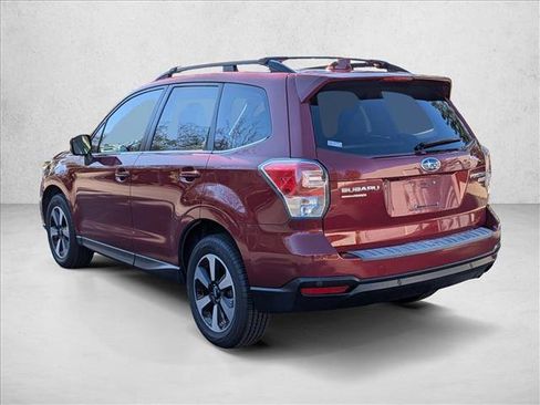 Used 2017 Subaru Forester 2.5i Limited image 8