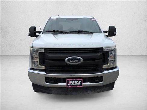 Used 2019 Ford F250 XL w/ Power Equipment Group image 2