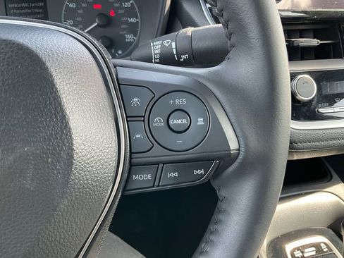 Used 2024 Toyota Corolla SE image 28