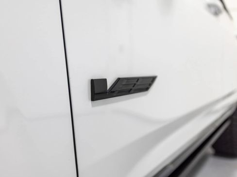 Used 2025 Cadillac Escalade V AWD/4WD image 13