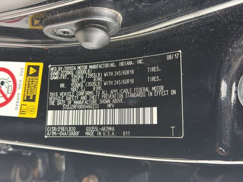 Used 2017 Toyota Highlander XLE AWD/4WD image 23