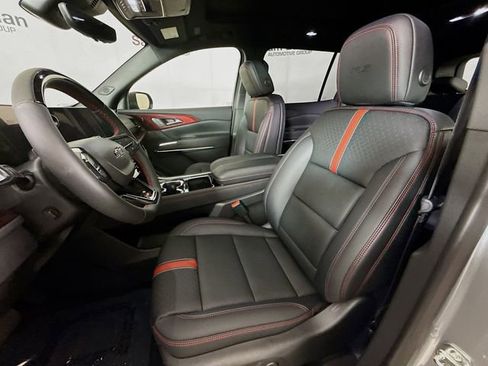New 2026 Chevrolet Traverse RS AWD/4WD image 23