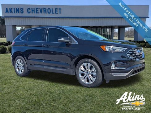 Used 2021 Ford Edge Titanium w/ Cargo Accessory Package FWD image 2