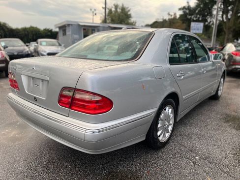 Used 2001 Mercedes-Benz E 320 E 320 4dr Sedan image 7