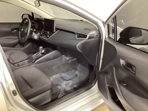 Used 2023 Toyota Corolla LE FWD image 19