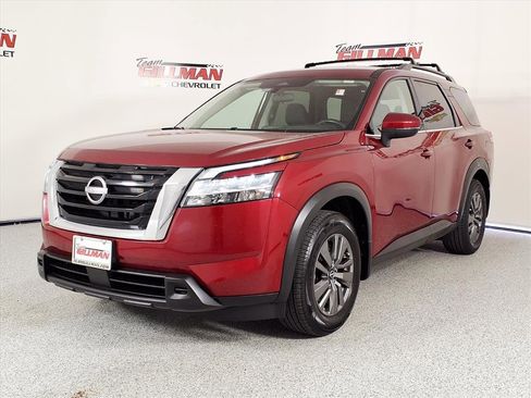 Used 2022 Nissan Pathfinder SV image 22