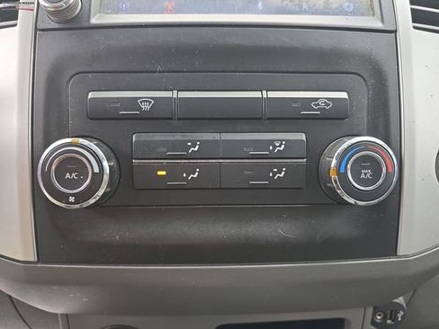 Used 2019 Nissan Frontier SV image 31